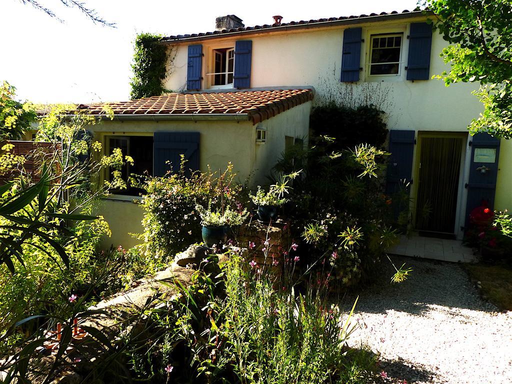 La Claverie Sainte-Radégonde-des-Noyers Екстериор снимка